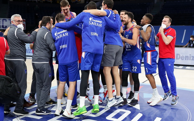 anadolu efes istanbul celebrates eb204354